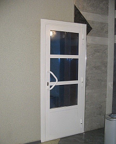 Противопожарные двери со стеклом от производителя в Реутове  купить